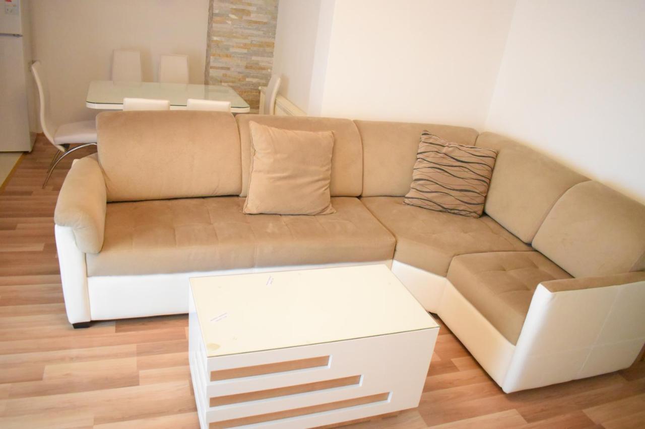 Apartments Holiday فرانيي المظهر الخارجي الصورة