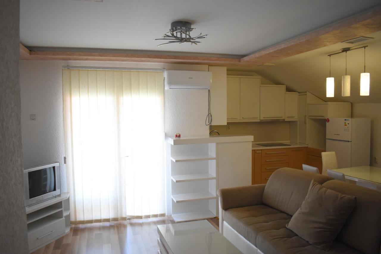 Apartments Holiday فرانيي المظهر الخارجي الصورة