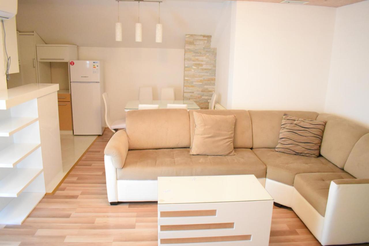 Apartments Holiday فرانيي المظهر الخارجي الصورة