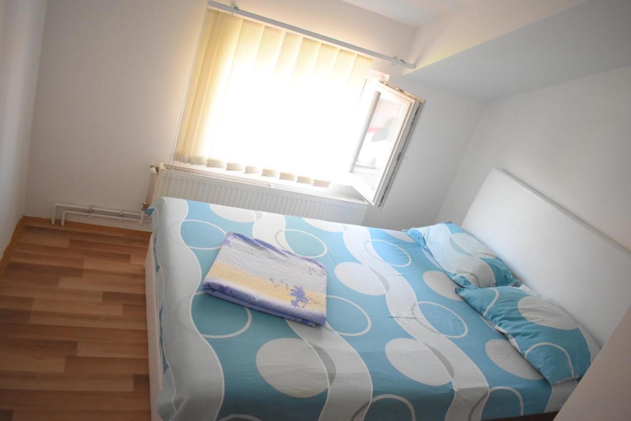 Apartments Holiday فرانيي المظهر الخارجي الصورة