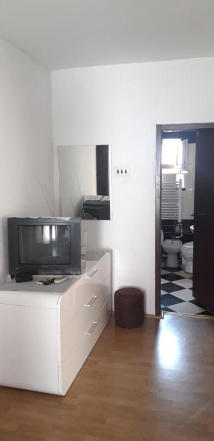 Apartments Holiday فرانيي المظهر الخارجي الصورة