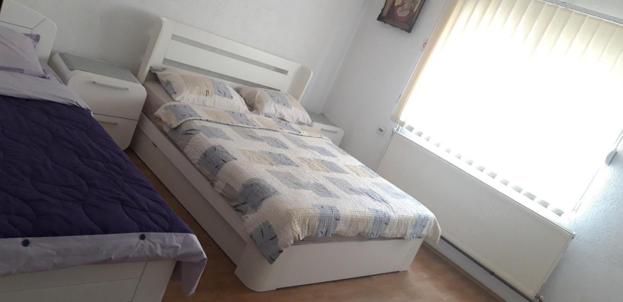 Apartments Holiday فرانيي المظهر الخارجي الصورة