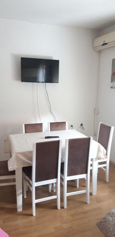 Apartments Holiday فرانيي المظهر الخارجي الصورة